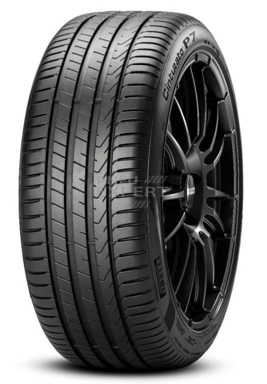 Pirelli Cinturato P7 245/45 R18 100Y XL (front)